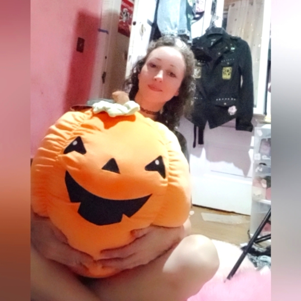 GIANT Squishmellow JackOLantern pumpkin pillow! - Picture 2 of 4